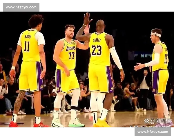 2004年湖人与开拓者经典对决回顾紫金王朝的艰难征程西部季后赛